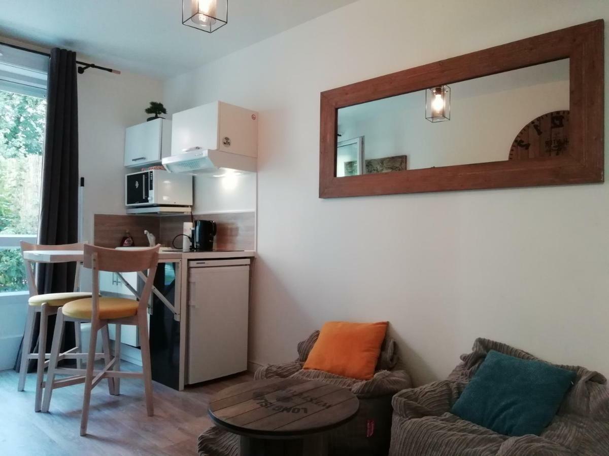 Chic Studio Near Paris Apartment แซงต์-เดอนี ภายนอก รูปภาพ